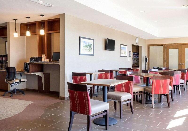 בית מלון כפרי Comfort Inn & Suites