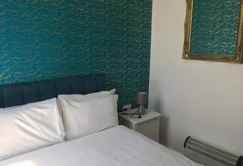 ホテル Da Vinci Eastbourne