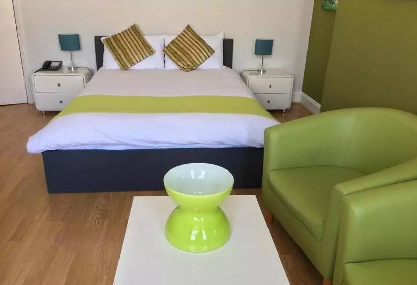 ホテル Da Vinci Eastbourne