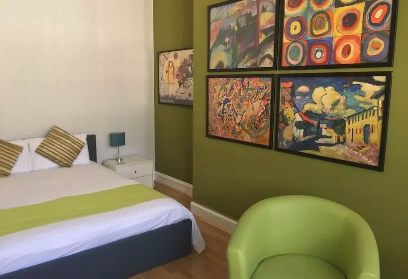 ホテル Da Vinci Eastbourne