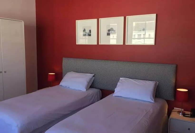 ホテル Da Vinci Eastbourne