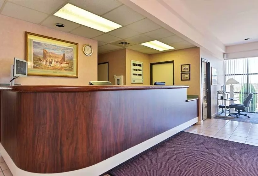 Hotel Econo Lodge Inn & Suites