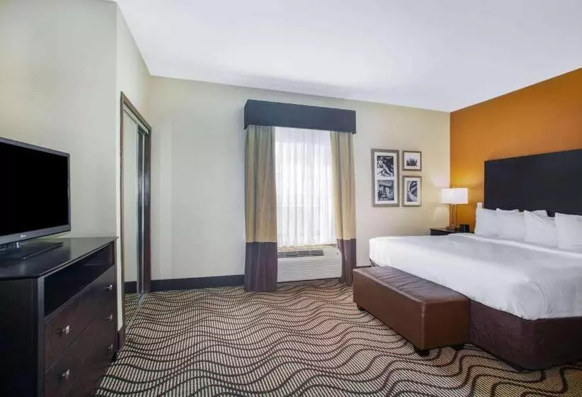 Отель La Quinta By Wyndham Beeville