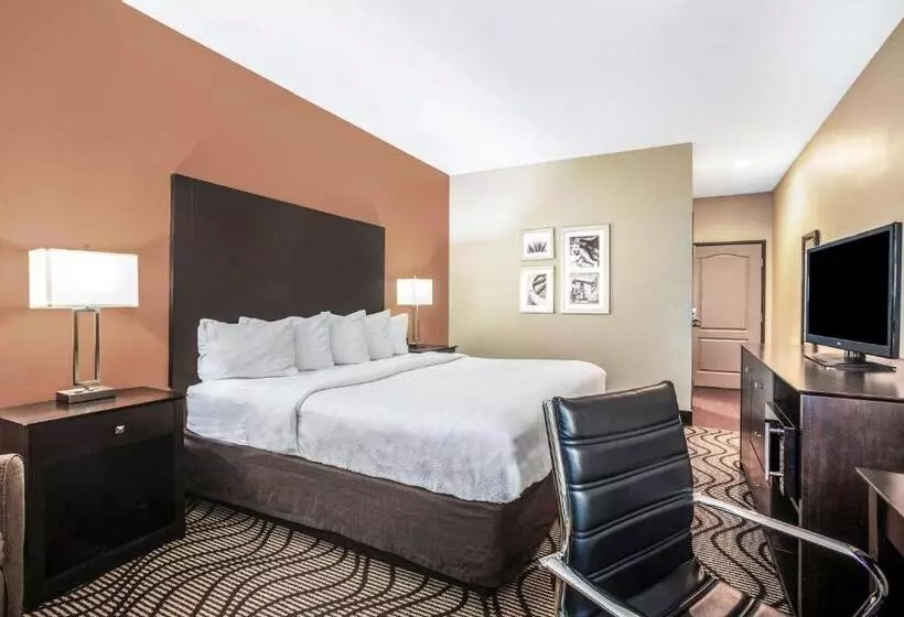 Отель La Quinta By Wyndham Beeville