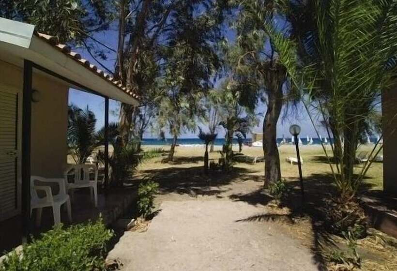 فندق Villaggio Simenzaru