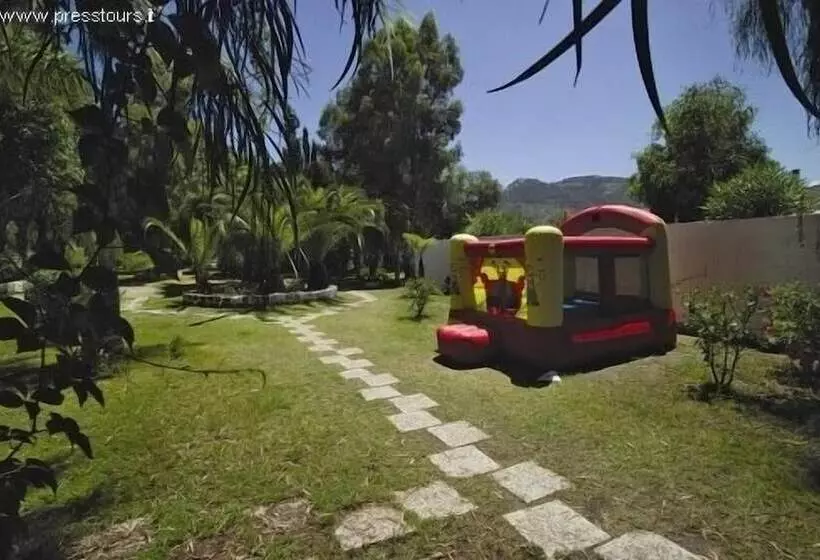 Отель Villaggio Simenzaru