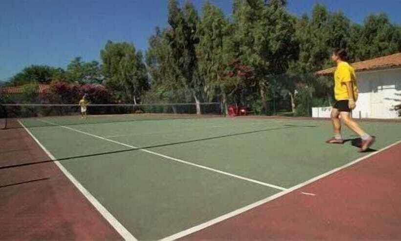 فندق Villaggio Simenzaru