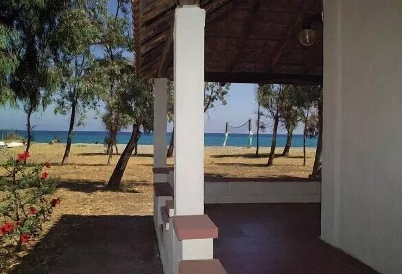 Отель Villaggio Simenzaru