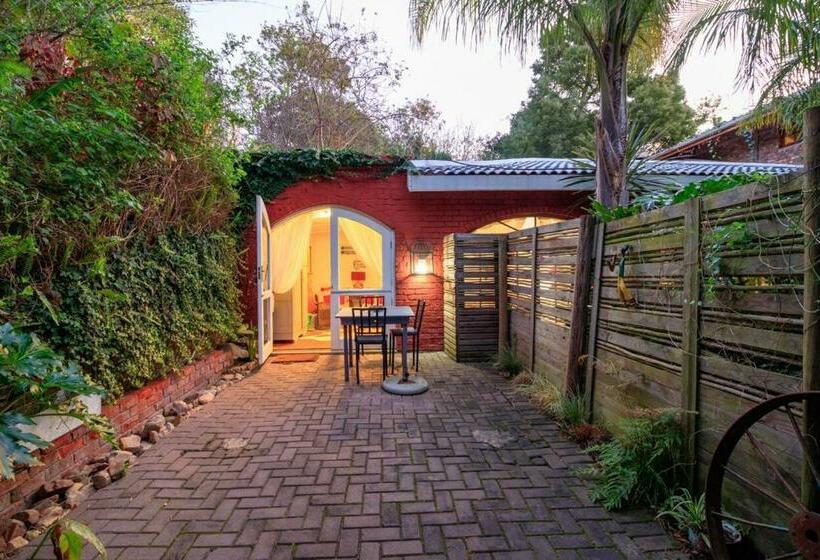 פנסיון Bamboo, The Guesthouse