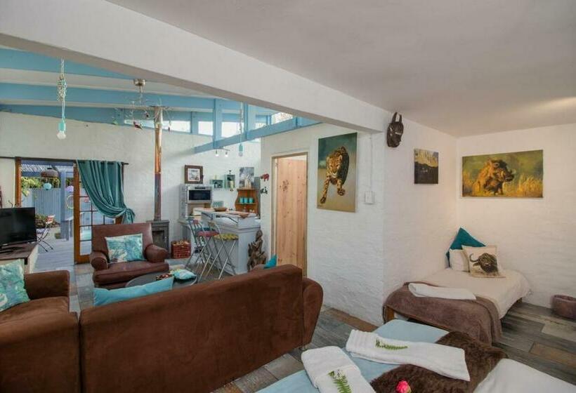 פנסיון Bamboo, The Guesthouse