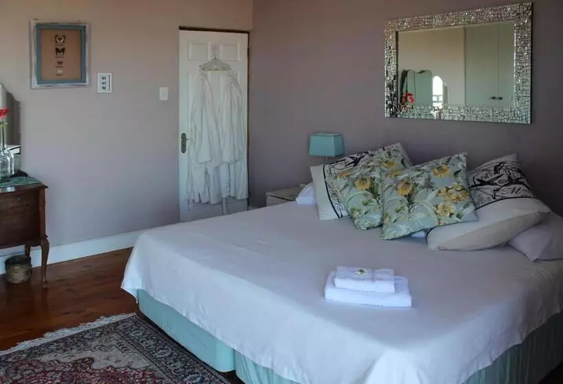 פנסיון Bluebottle Guest House