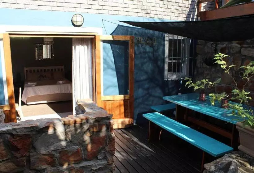 פנסיון Bluebottle Guest House