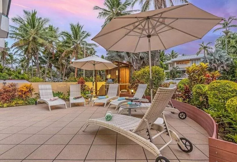 Silkari Reflections Of Port Douglas