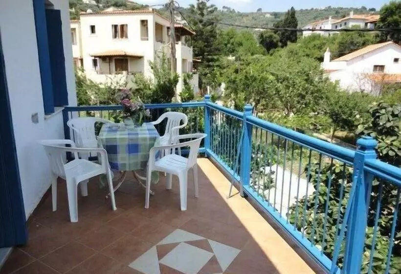 Smile Stella Studios