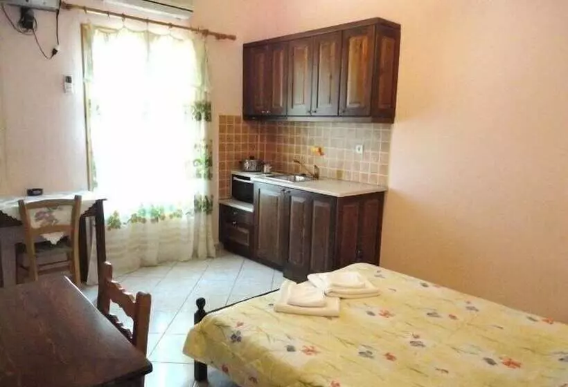 Smile Stella Studios