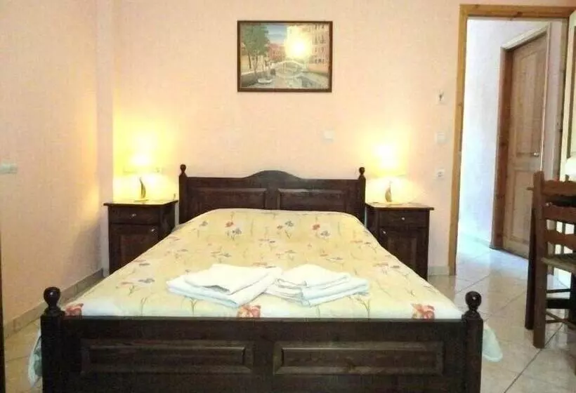 Smile Stella Studios