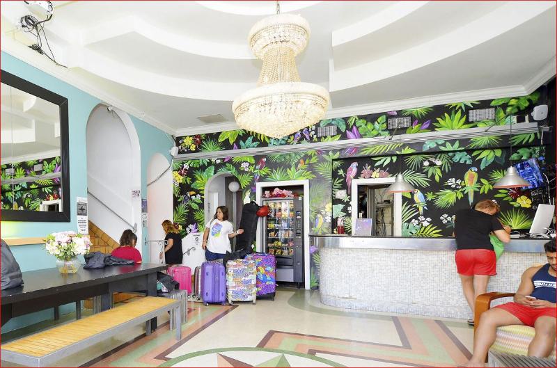 South Beach Rooms And Hostel