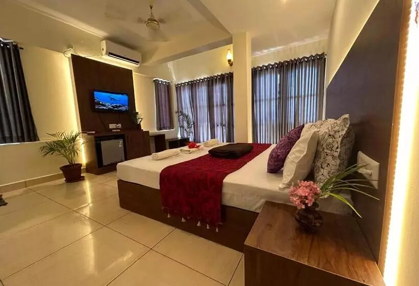 The Ocean Park Beach Resort