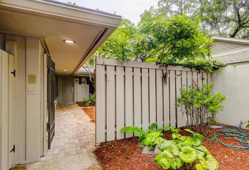 Отель Beach Lagoon Villa 309