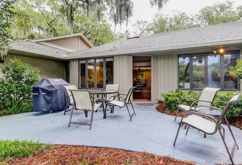 Отель Beach Lagoon Villa 309