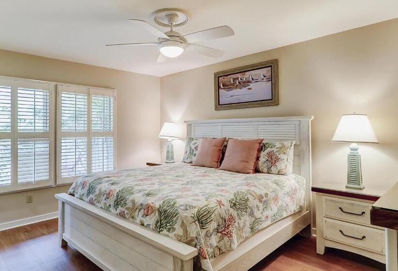 Отель Beach Lagoon Villa 309