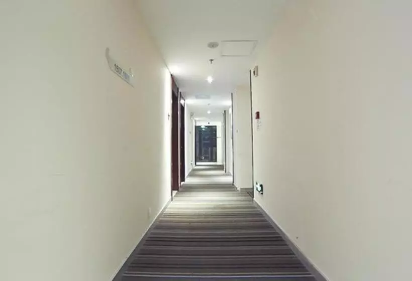 ホテル Jtour Inn Wuhan Jianghan Road Pedestrian Street