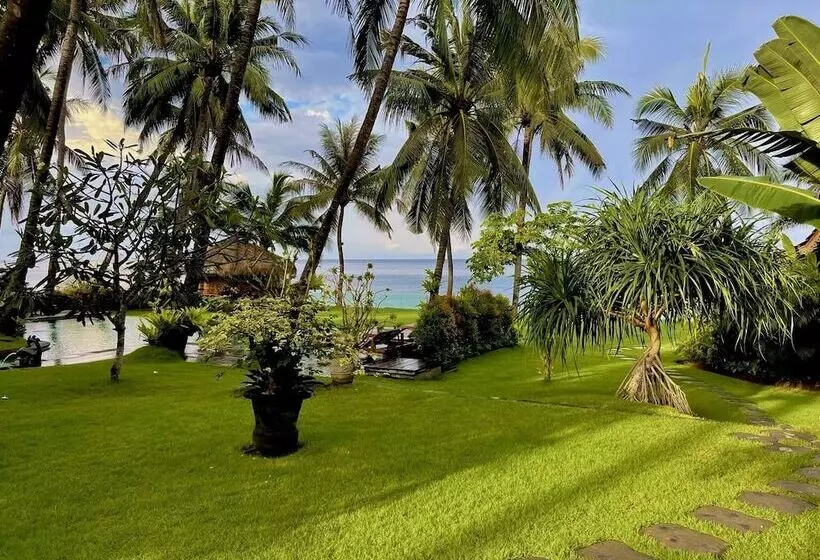 ホテル Louka Beach Bali