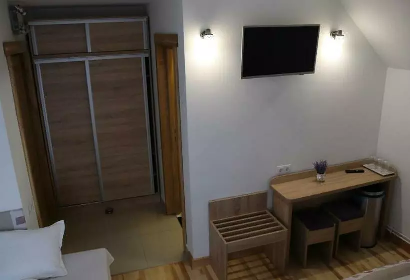 ホテル Nut House Retezat