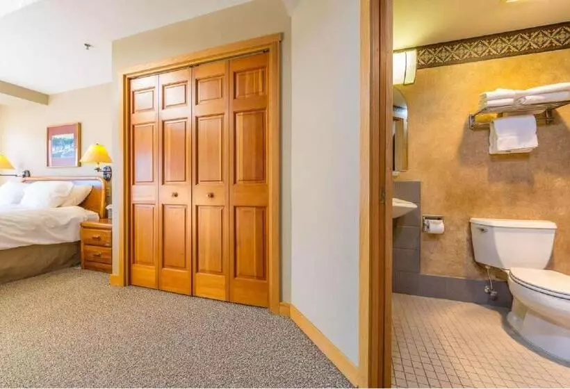 Hotelli The Lodge At Big Sky