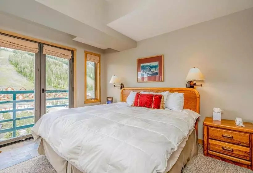 Hotelli The Lodge At Big Sky