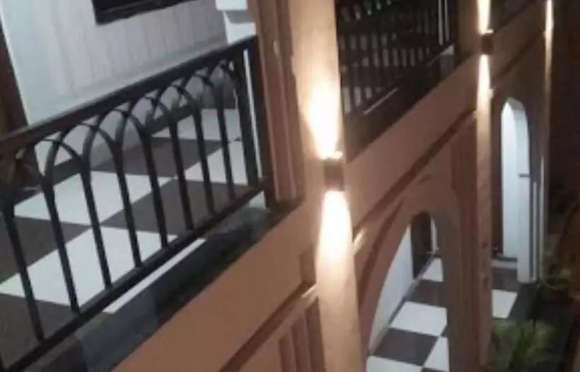 Vamoose Hotel Mandu Sarai