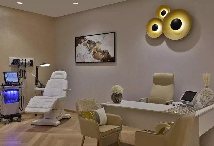 هتل Zoya Health & Wellbeing Resort