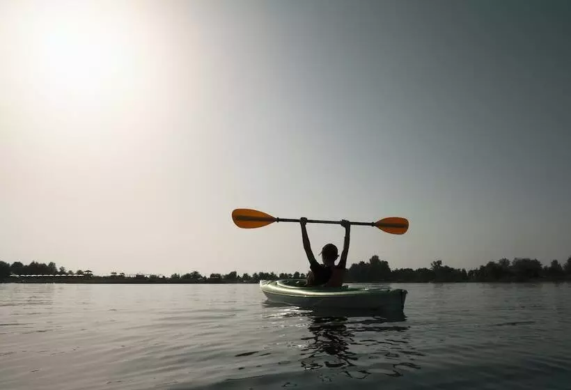 هتل Zoya Health & Wellbeing Resort