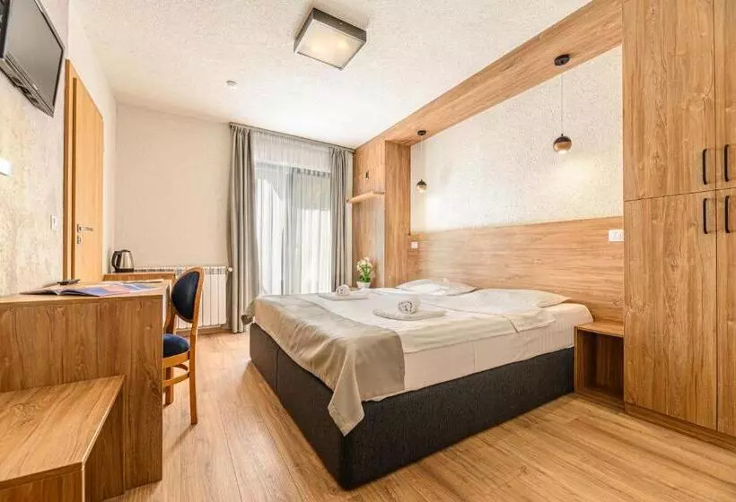 Pensiunea Apuseni Wild