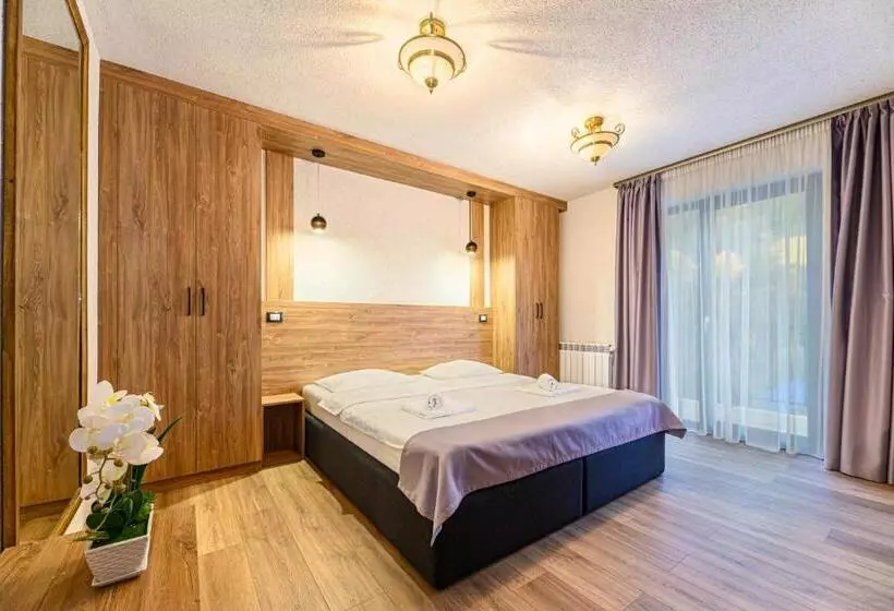 Pensiunea Apuseni Wild