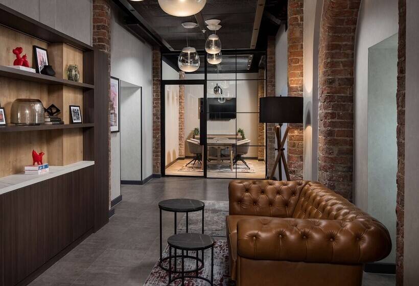 Radisson Red Hotel, Liverpool