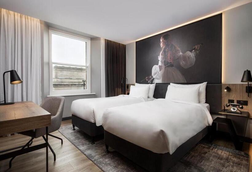 Radisson Red Hotel, Liverpool