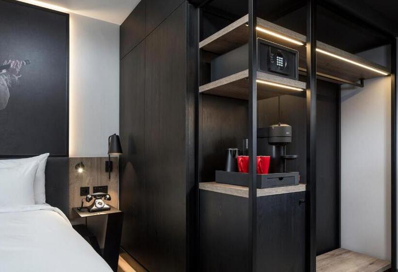 Radisson Red Hotel, Liverpool