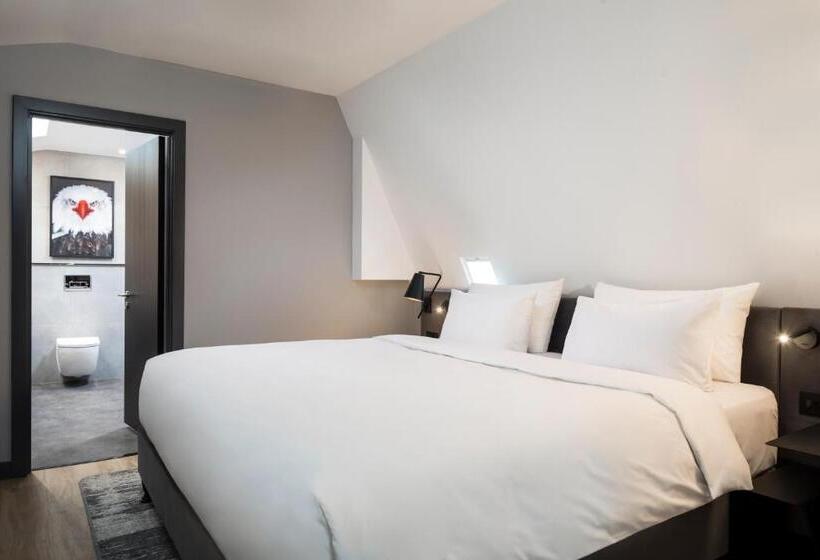 Radisson Red Hotel, Liverpool