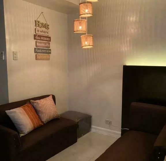 هاستل B123 Unit 1852 Prime Residences Tagaytay