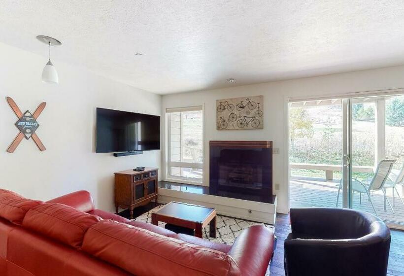 ホテル 2498 Indian Springs