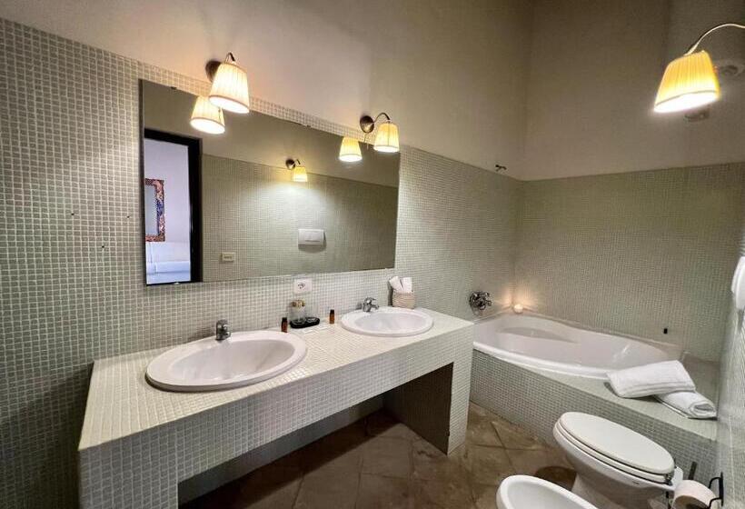 ホテル Agriturismo Cerrosughero