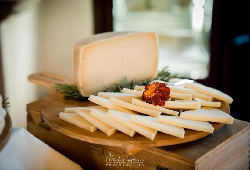 ホテル Agriturismo Cerrosughero