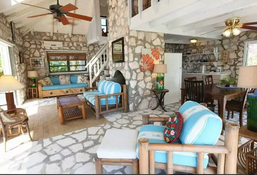 Hotelli Fernandez Bay Village