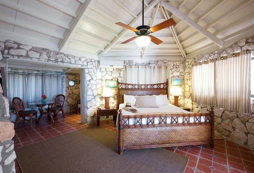 בית מלון כפרי Fernandez Bay Village