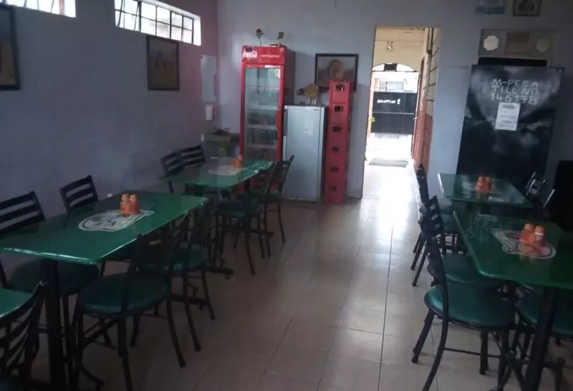 هتل Green Hut Guest House