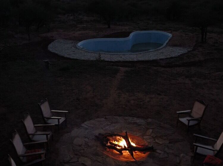 Отель Laikipia Eco Cottages
