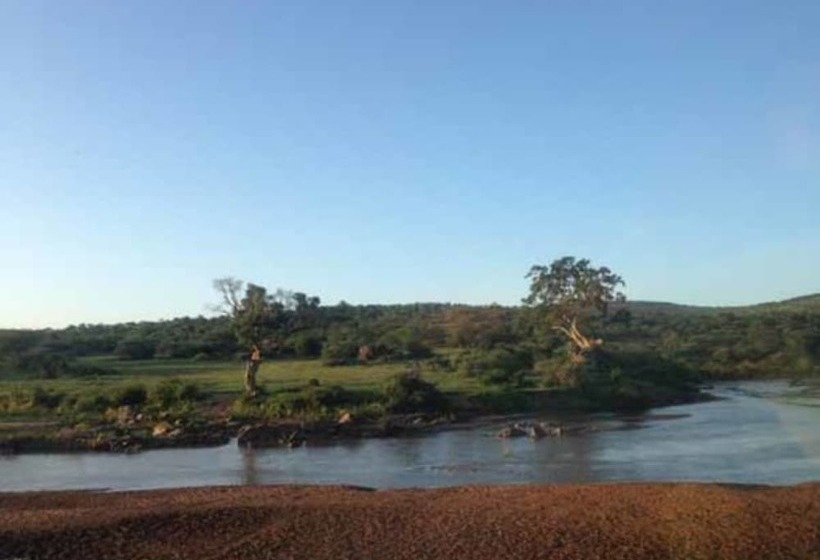 Отель Laikipia Eco Cottages