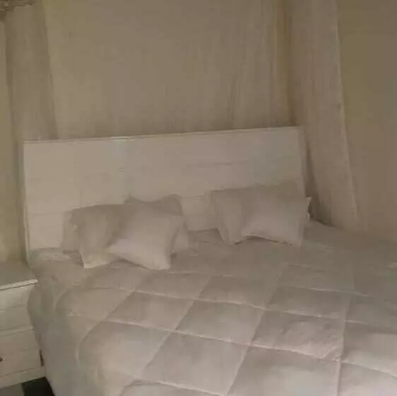 هتل Lite Cottages