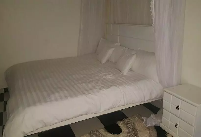 هتل Lite Cottages